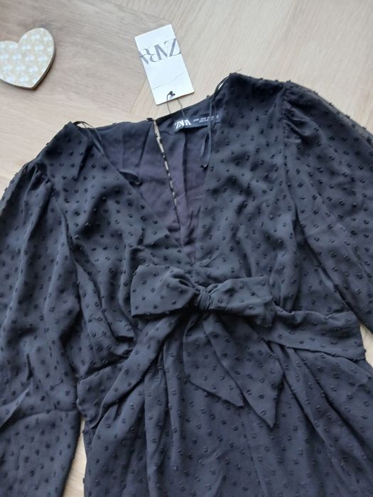 Czarny efektowny krótki kombinezon głęboki dekolt Zara M / 38