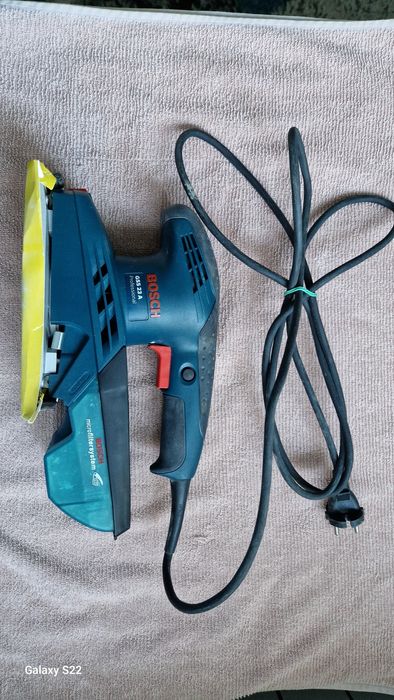 Вібраційна шліфмашина Bosch GSS 23 A Professional 190 Вт