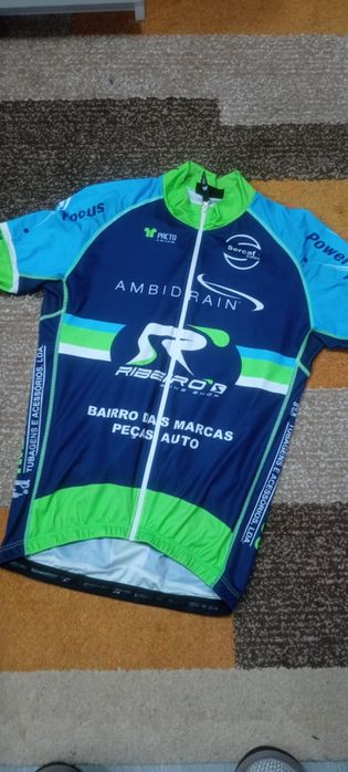Roupa ciclismo usada