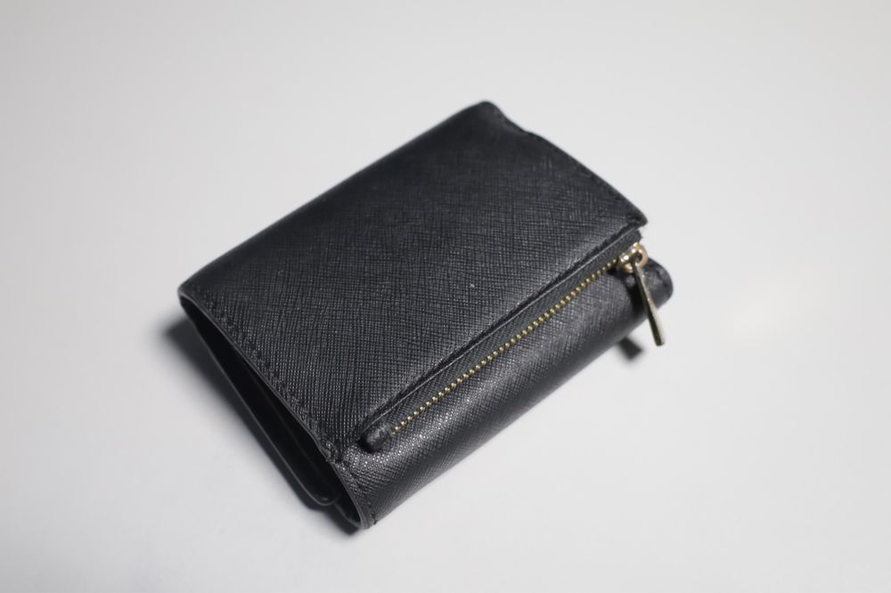 Carteira Michael kors preta e branca