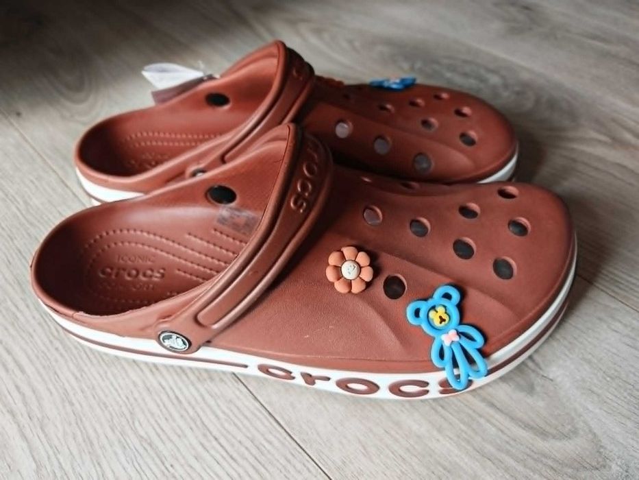 buty klapki laczki Crocs Bayaband Clog 46  + przypinki gratis