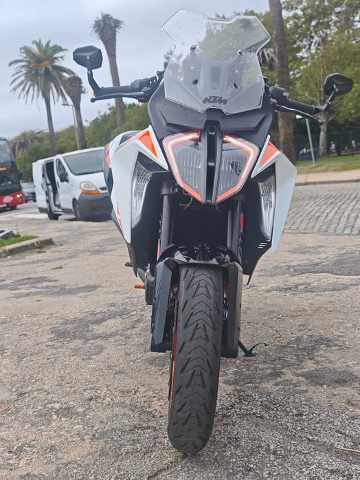 KTM 1290 super duke GT