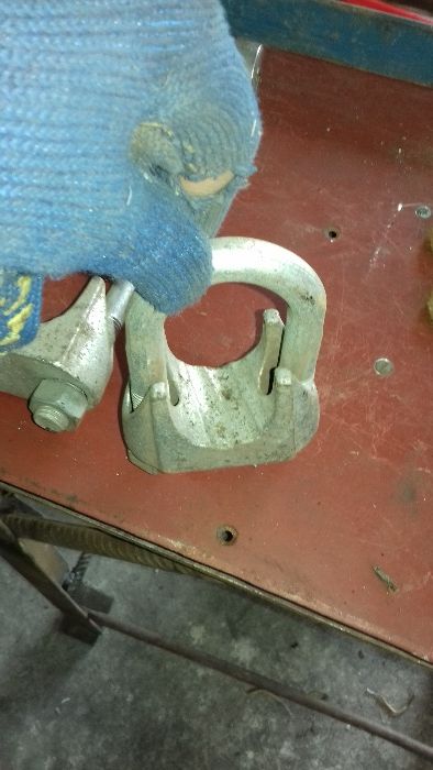 Кріплення для риштування