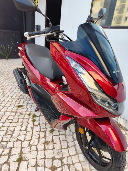 PCX Honda 2022 impecável e com garantia!