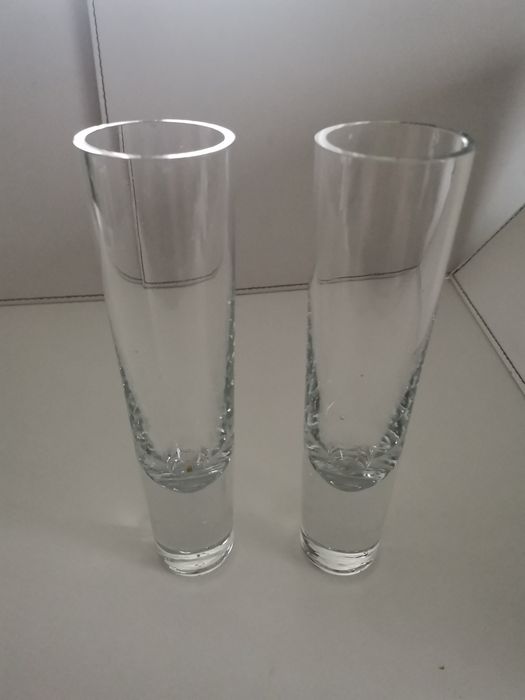 Piekne szklane wazoniki,grube szkło