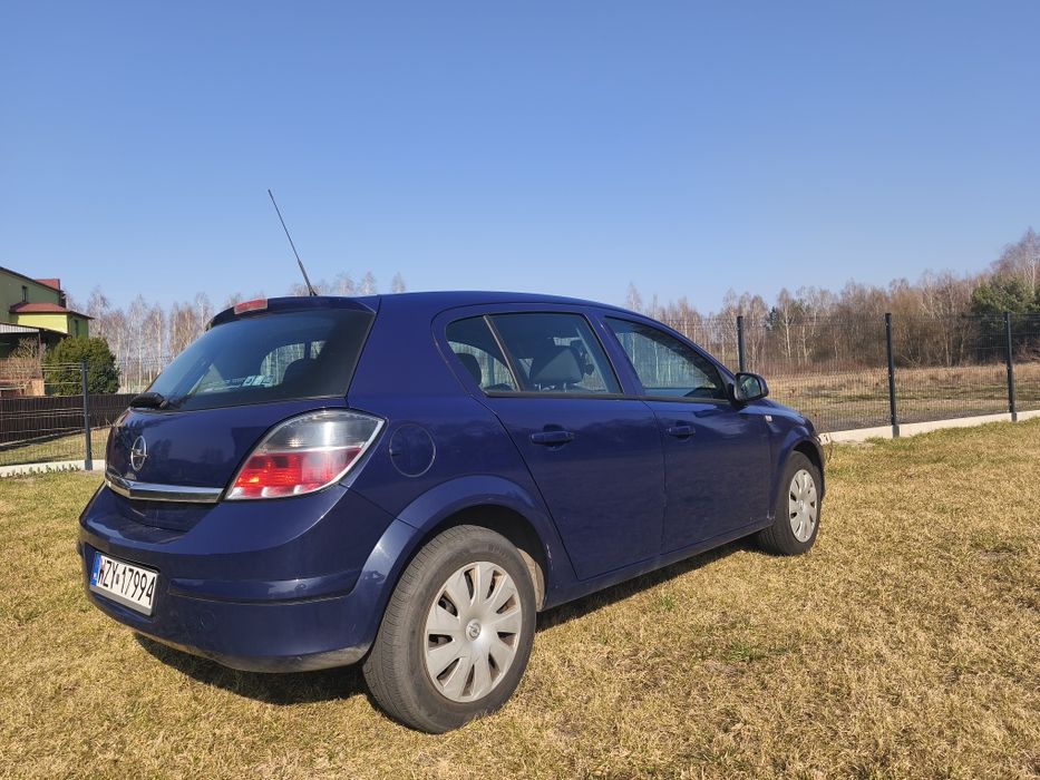 Opel Astra H 1.6 benzyna 115KM