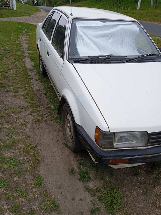 Продам мазду 323