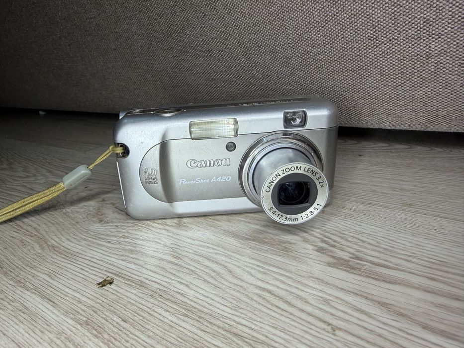 Цифровой фотоаппарат Canon powershot A420