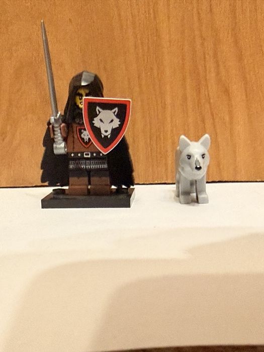 Лего міні фігурка 27 с.