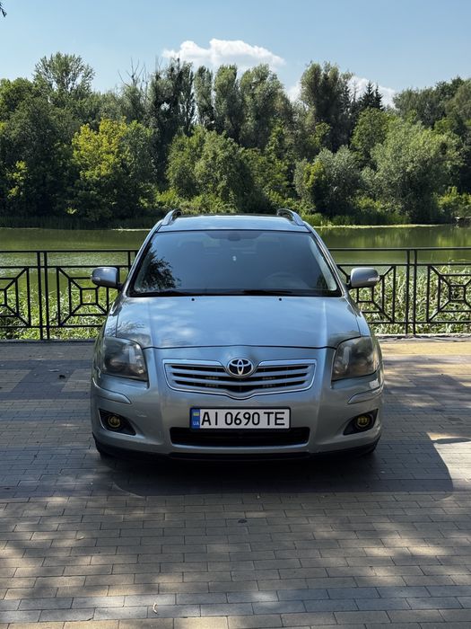Toyota Avensis T25