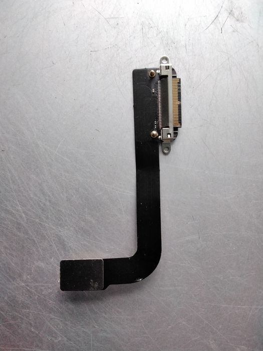 Шлейф з гніздом зарядки айфон 3 новий