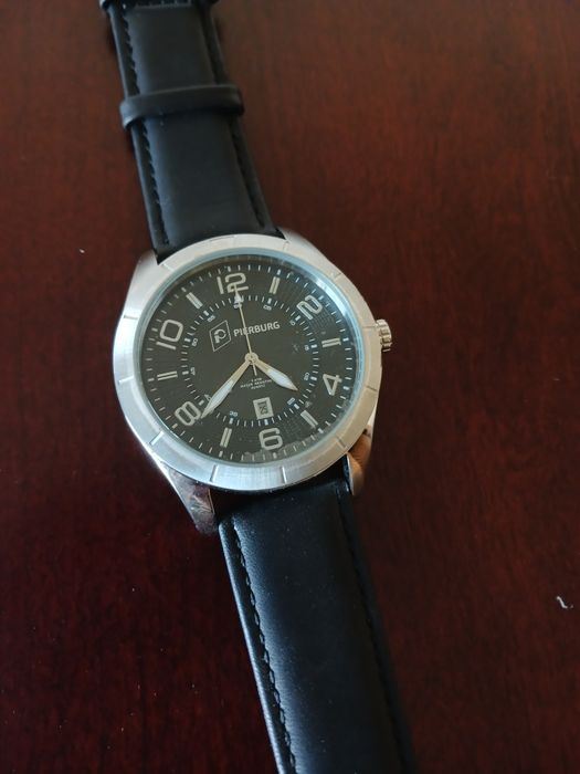 Годинник Pierburg