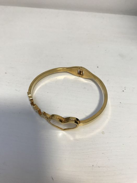 Damska pozłacana bransoletka z napisem love biżuteria