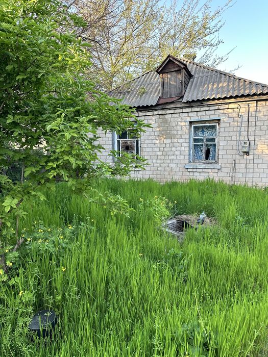 Продам пів будинку