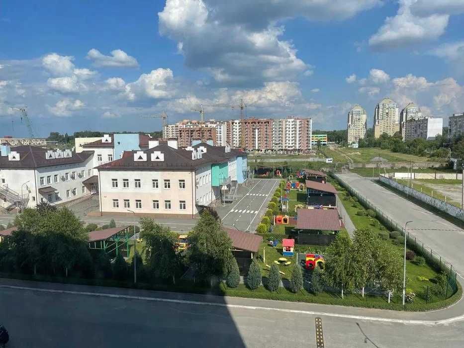 ПРОДАЖ квартири 94 кв.м., ЖК "СОДРУЖЕСТВО" - р-н ЖК "БРАМА", вул. Спортивна 1