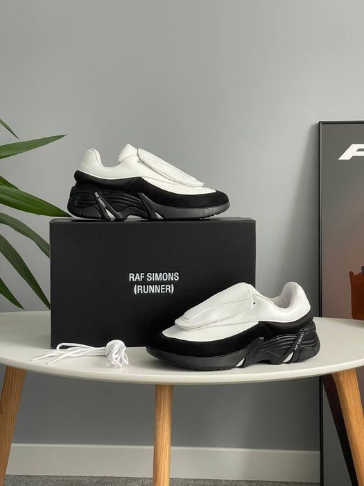 3 моделі Adidas x RAF Simons Antei
