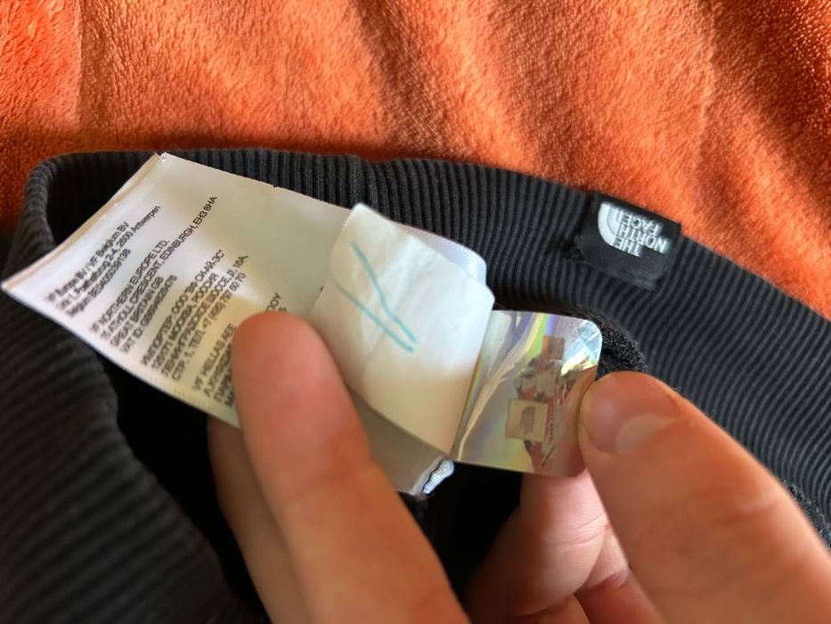 свитшот The North Face "Never Stop Exploring" (Размер M) Оригинал