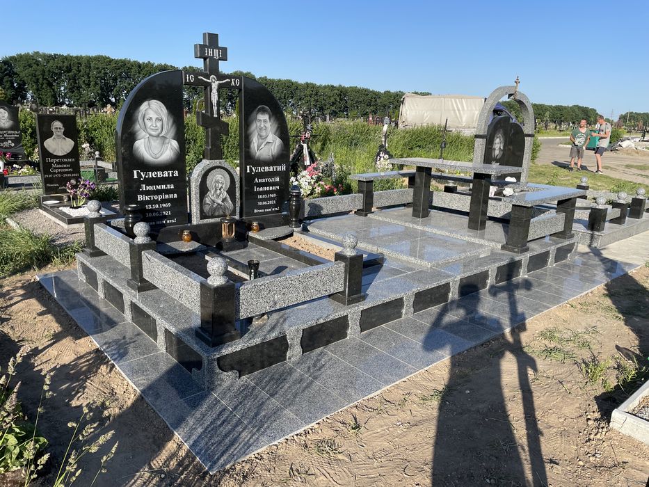 Установка монтаж Памятников , укладка плитки, бетонировка , демонтаж.