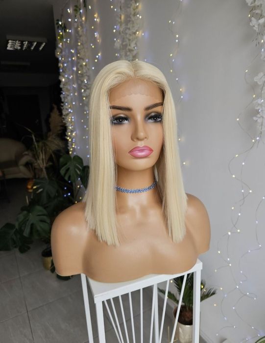 Lekka blond peruka Zyta lacefront naturlany efekt jasny blond
