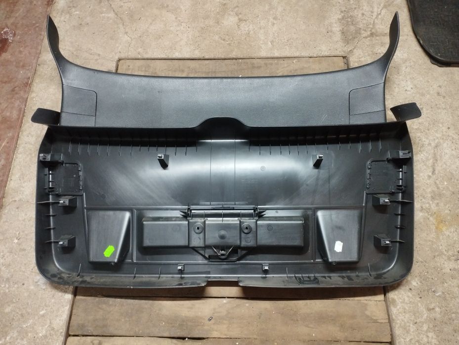 Обшивка Ляды Passat B6 B7