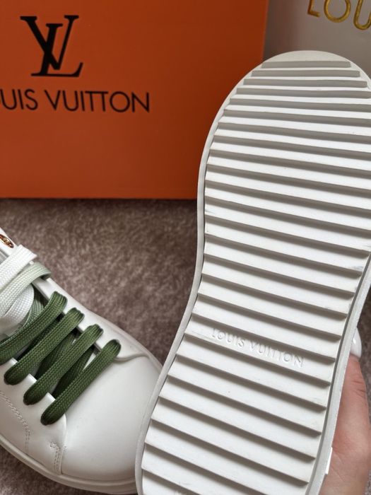 Кросівки Louis Vuitton