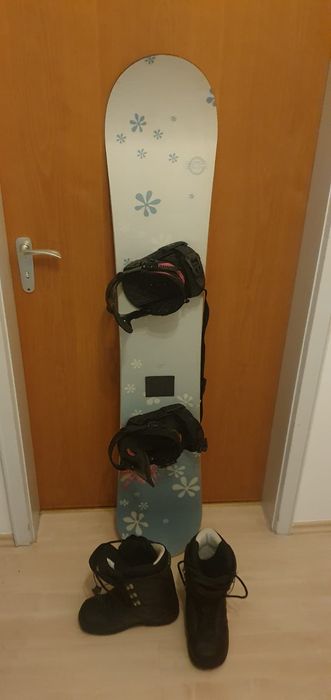 Deska snowboardowa + Buty
