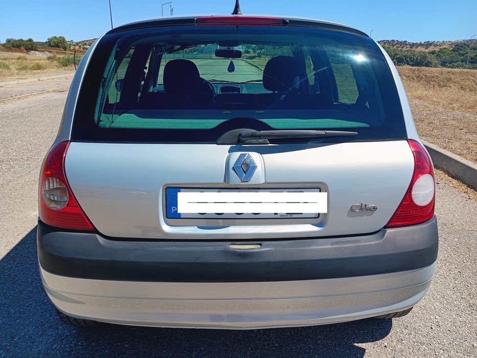 RENAULT CLIO II 1.2 – 2001 | Excelente Estado
