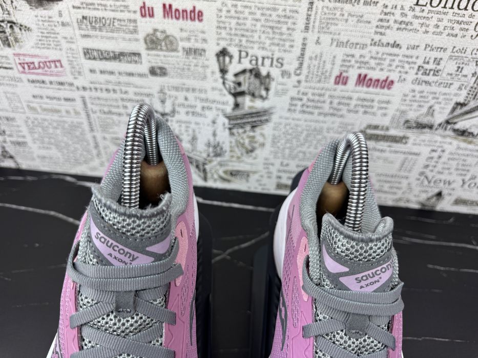 Кросівки Saucony Axon 3 / Розмір 38 Взуття
