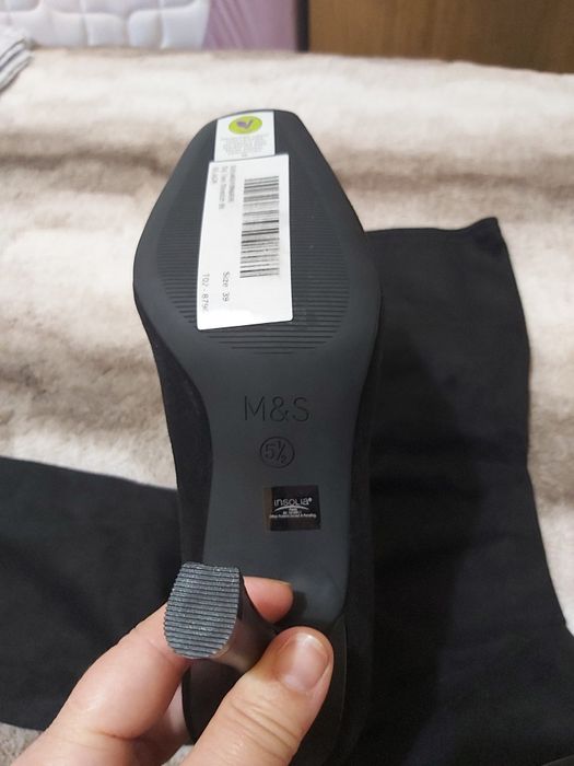 Botas de salto Marks & Spencer novas 39