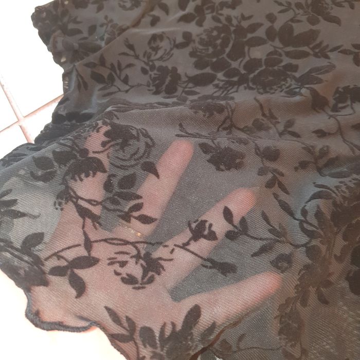 Nowy top siateczka aksamitne kwiaty bluzka