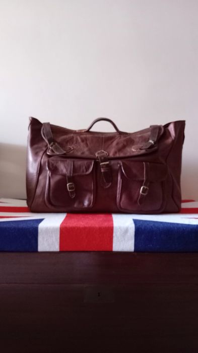 Malão de viagem em couro