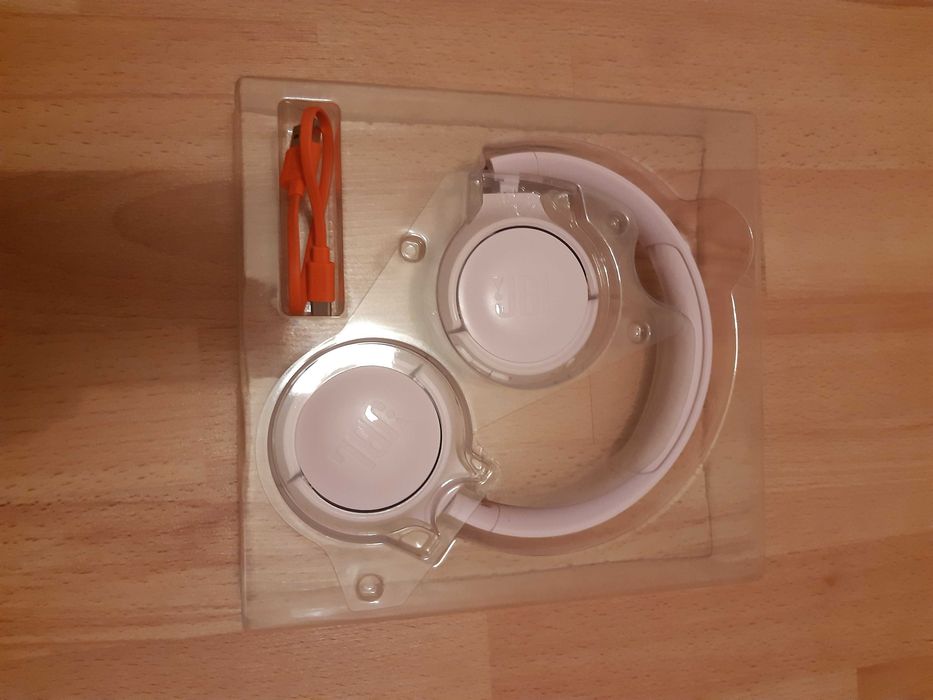 Fones JBL como novos