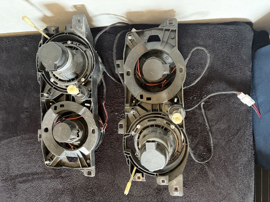 Lampy BMW seria 5 E34 ringi