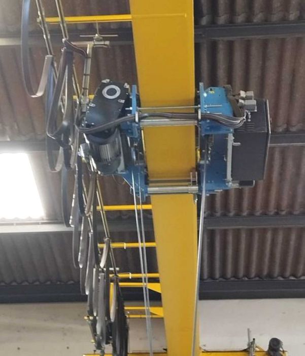 Pontes rolantes GH 5 t e 10 t (2022), como novas, com caminhos de rolamento