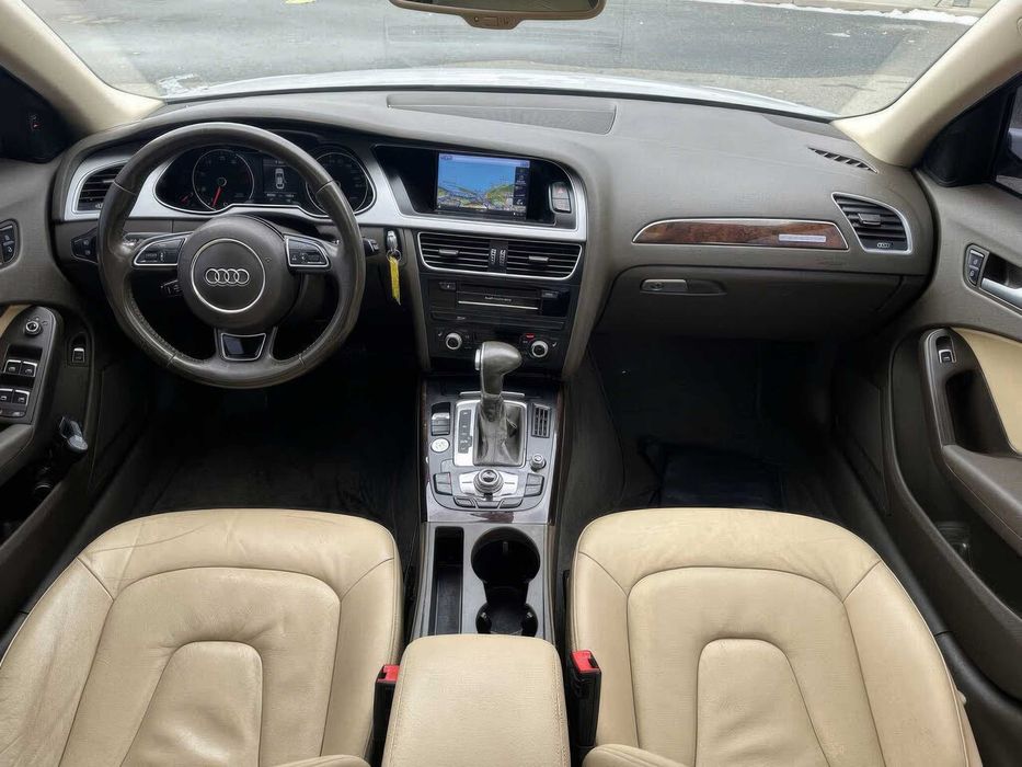 Audi A4 quattro Premium Plus      2015