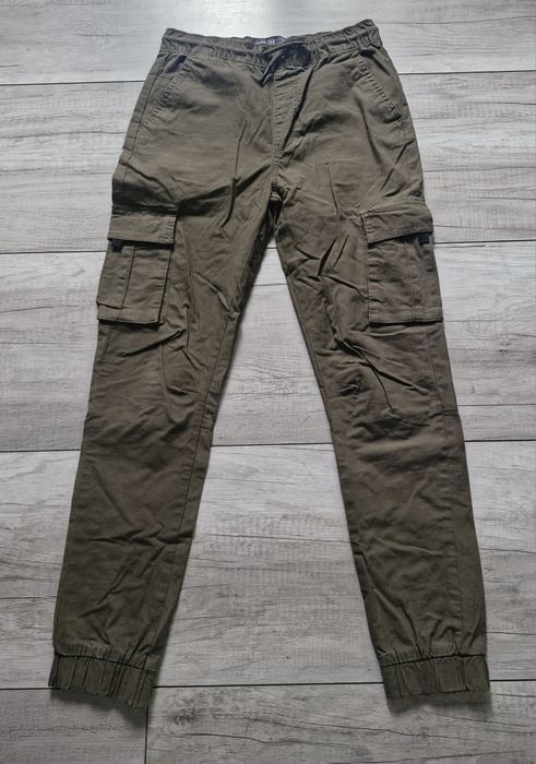 Jogery slim rozmiar 12-13 lat