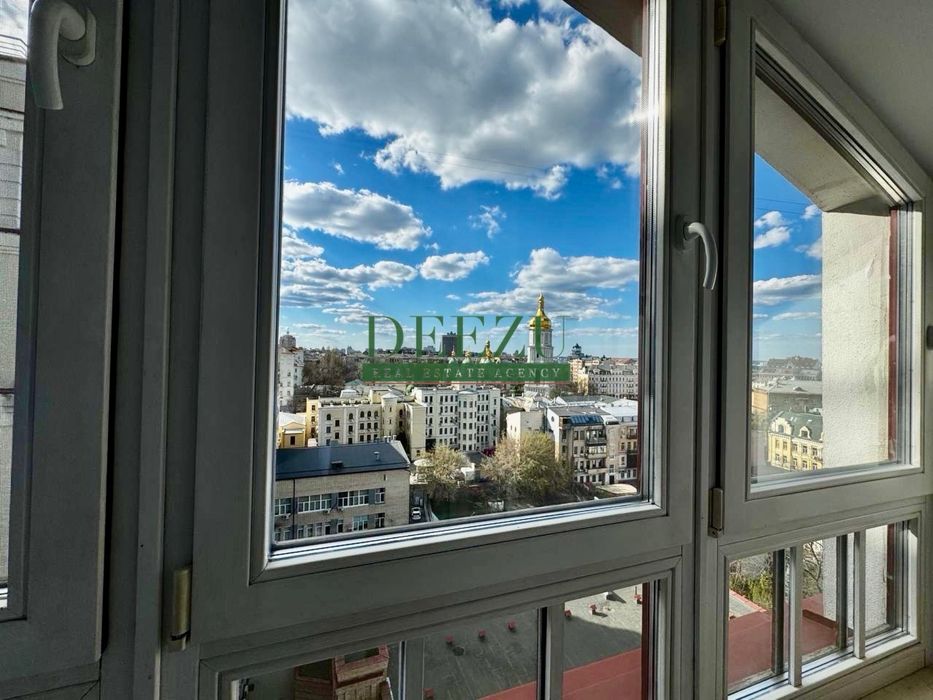 Продаж 3-х кімнатної квартири 140 м2 вул. Іринінська 5/24