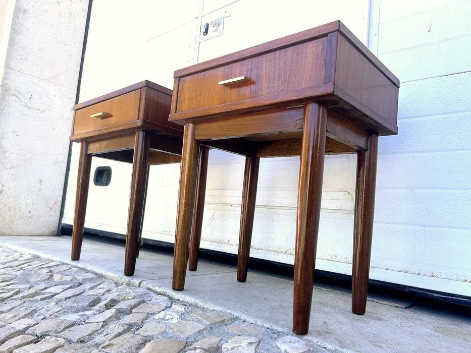 Mesa olaio vintage + 48comp x 34prof x 58alt.