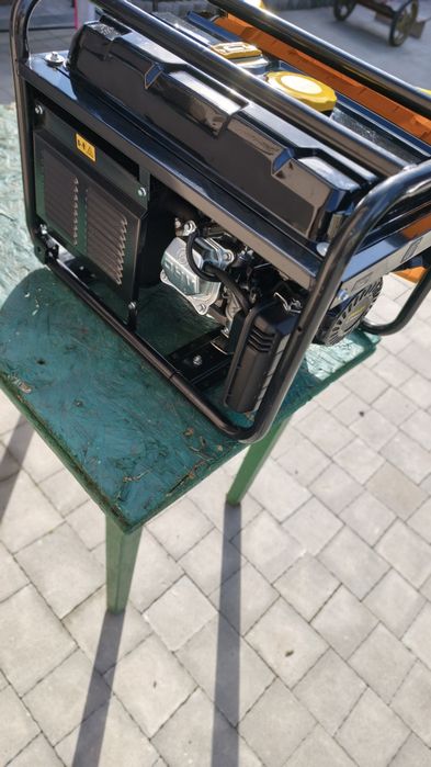 Бензиновий генератор STANLEY SG 3100 Basic-1