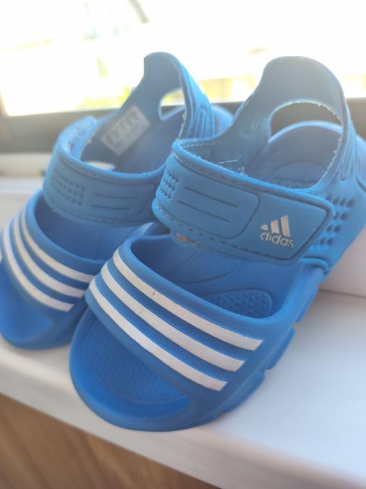 Сандалі Adidas 23 розмір