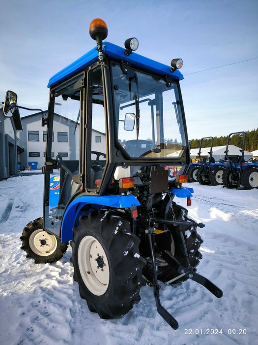 Traktorek Iseki 3187AL z ogrzewaną kabiną Bartesko DEMO