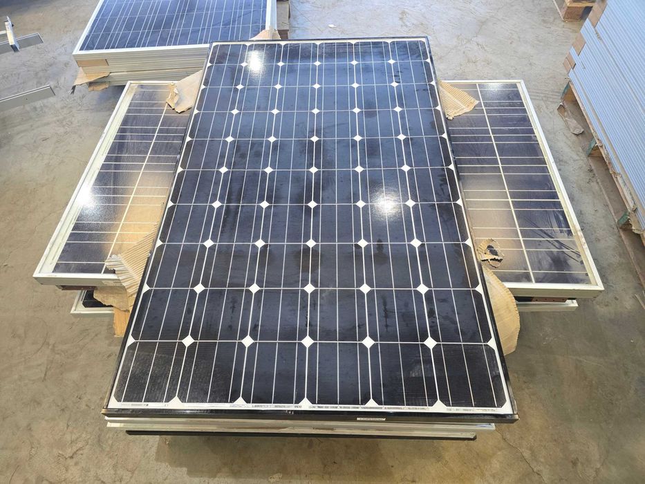 Lote 56 painéis solares NOVOS – 14,15 kWp – 990€ (18€/painel)