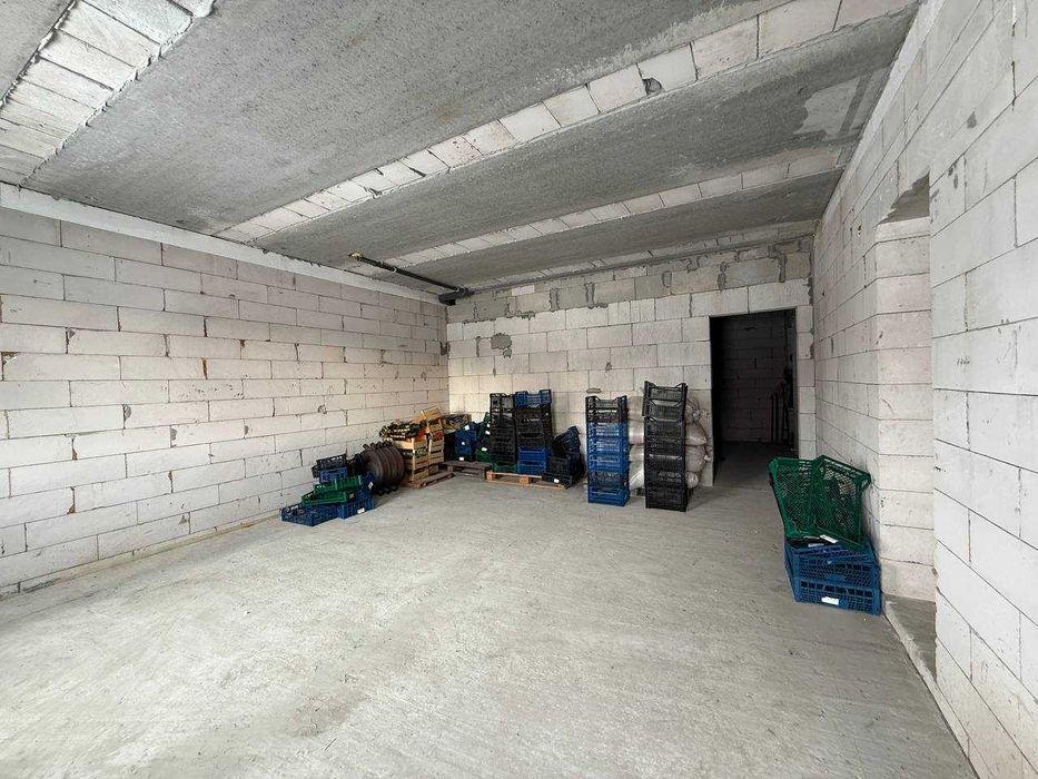 Продаж будинку в селі Іваниківка