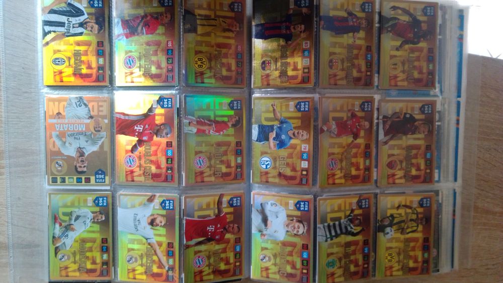 Karty limited edition fifa 365 Panini 2017 zestaw Lewandowski