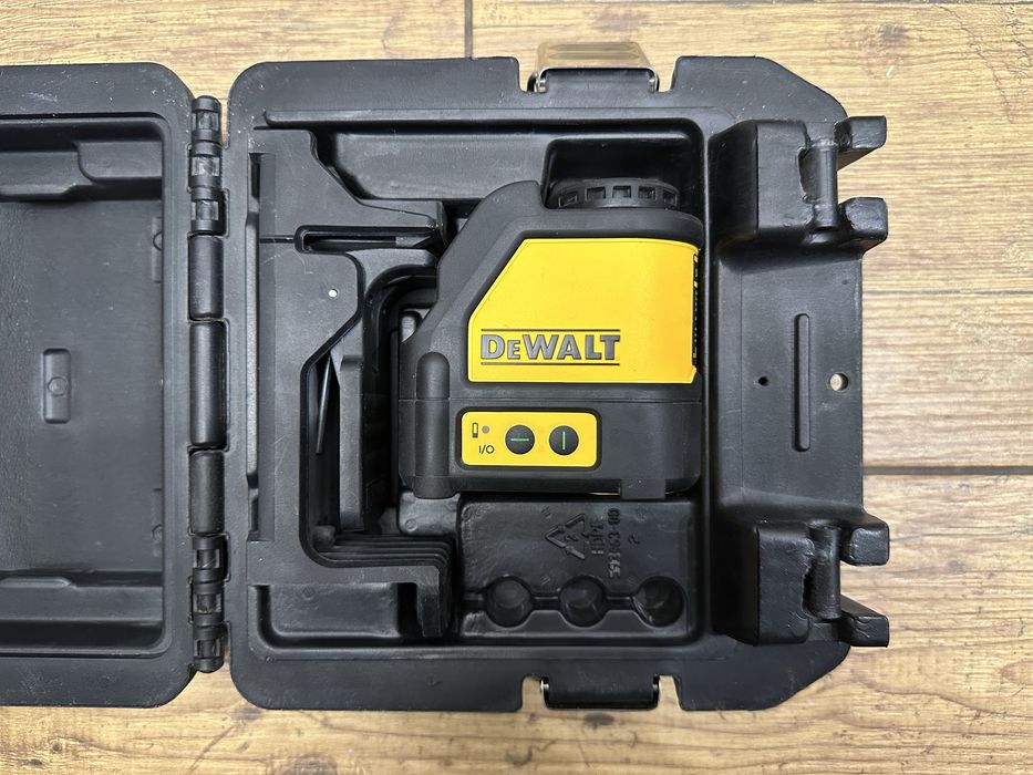 Zielony laser krzyżowy akumulatorowy DeWalt DW088CG | walizka