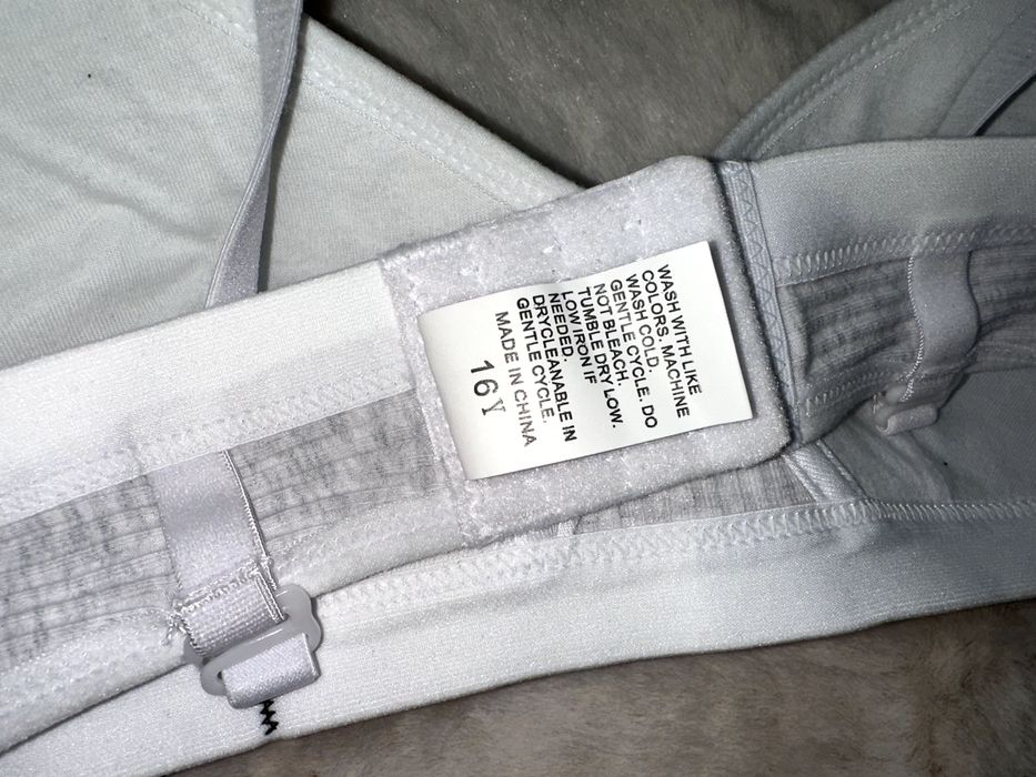 Shein biustonosz jasno szary 70 A