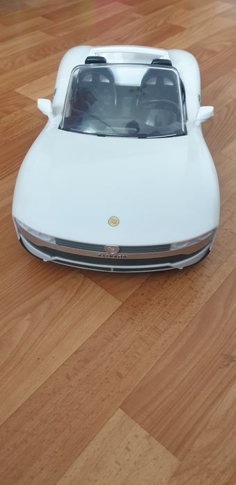 Samochód Rainbow High