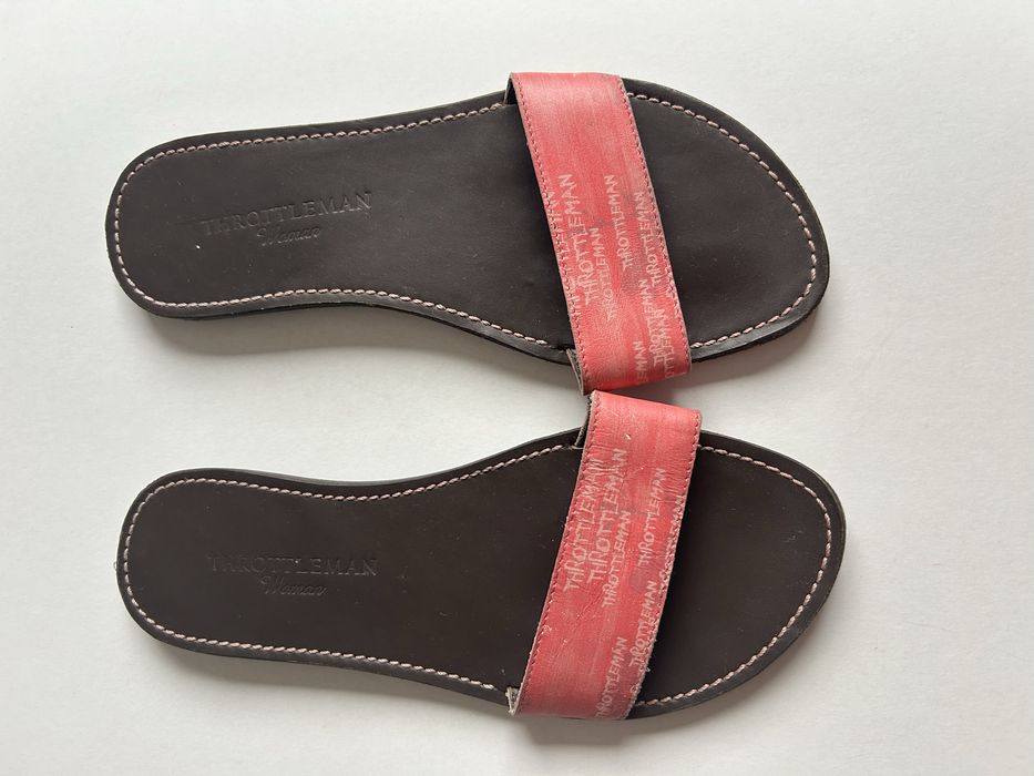 Chinelas throtleman