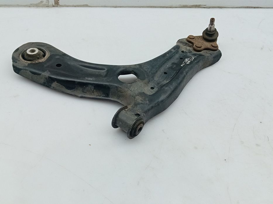 Braço de suspensão frente esquerdo SEAT Ibiza IV SportCoupe (6J1, 6P5)