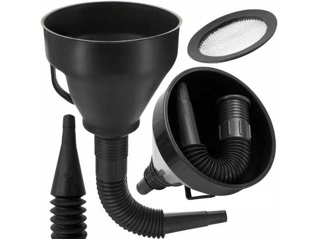 Lejek plastikowy do paliwa